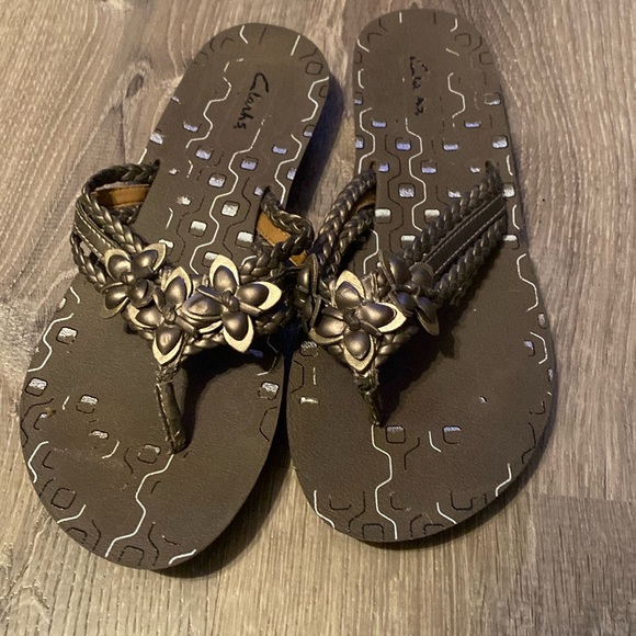 CLARKS Collection Women’s Leather Braided Sandal - sz 7 - Picture 6 of 6